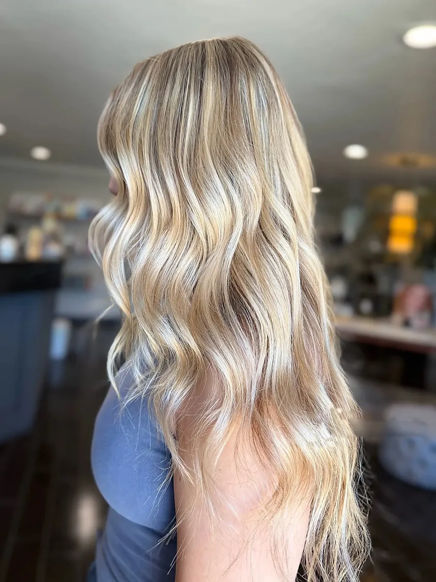 Dimensional blonde color